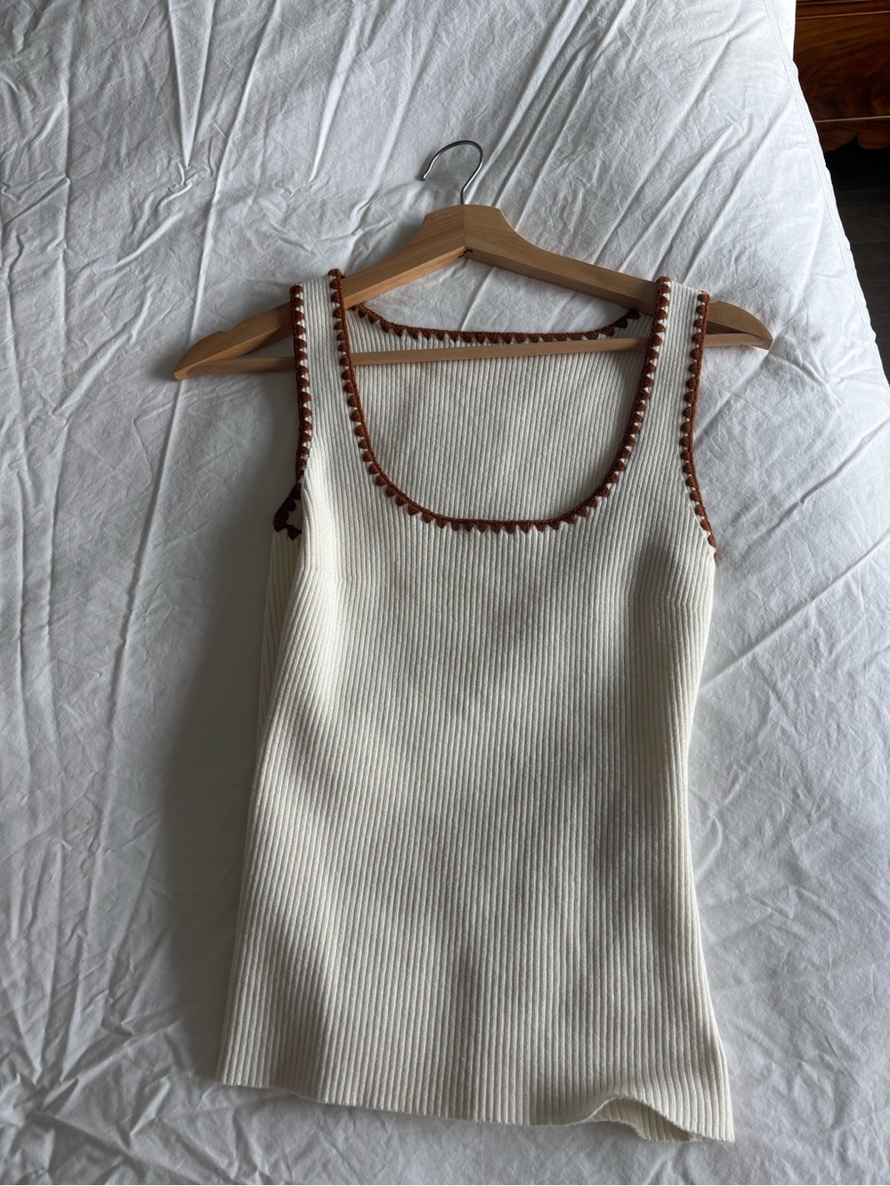 SEZANE Cream Ribbed Tank Top with Brown Trim - Picture 2 of 3